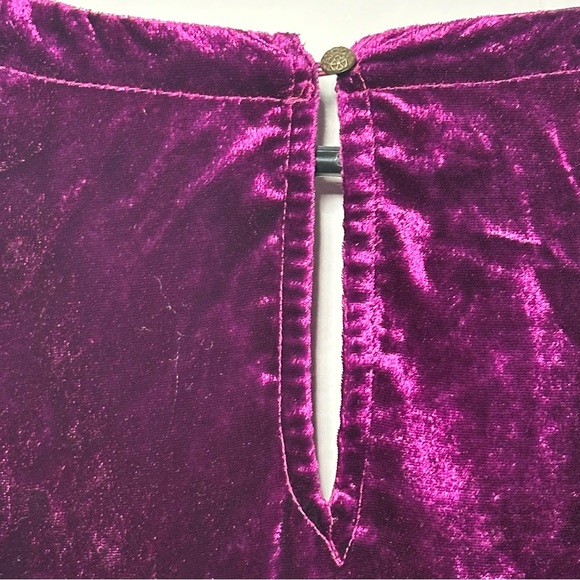 By Anthropologie Velvet Cutwork Plum V Neck Blouse Top Size M - Picture 12 of 16